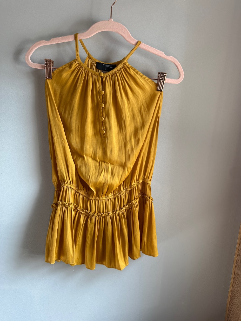 NWT Tahari Sunset Gold Ruffled Tunic Spaghetti Strap Ruffled Hem Small Tank
